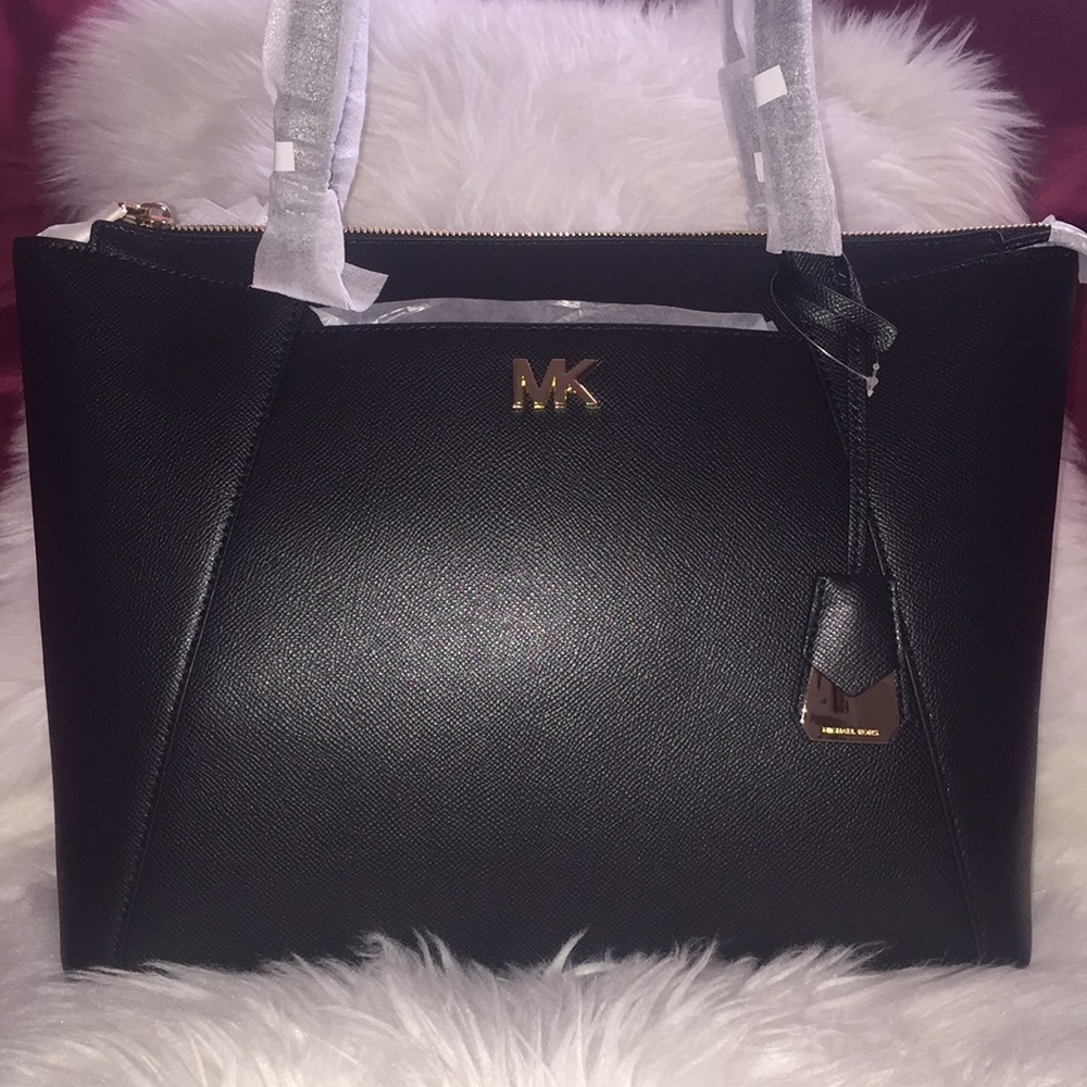 💞👜Michael kors Classic all leather tote👜💞 - Picture 3 of 8